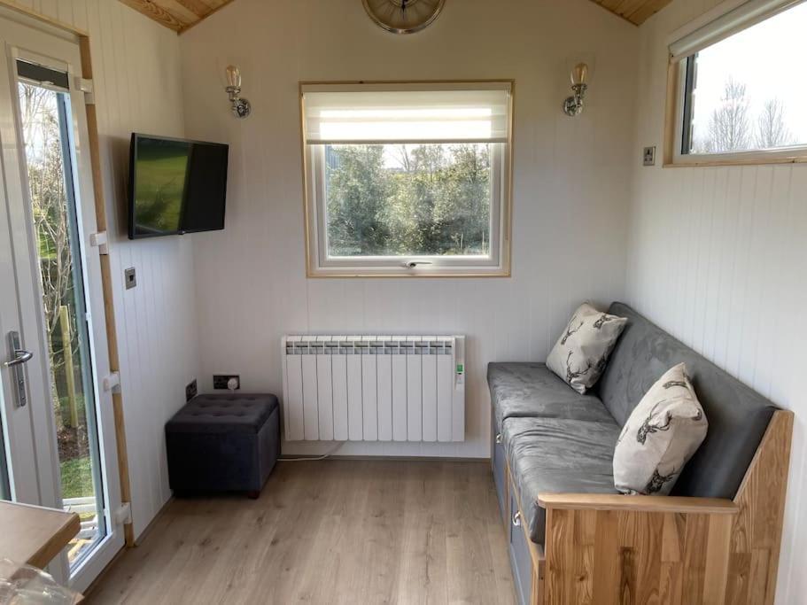 The Ashmere Tiny House Coldingham エクステリア 写真